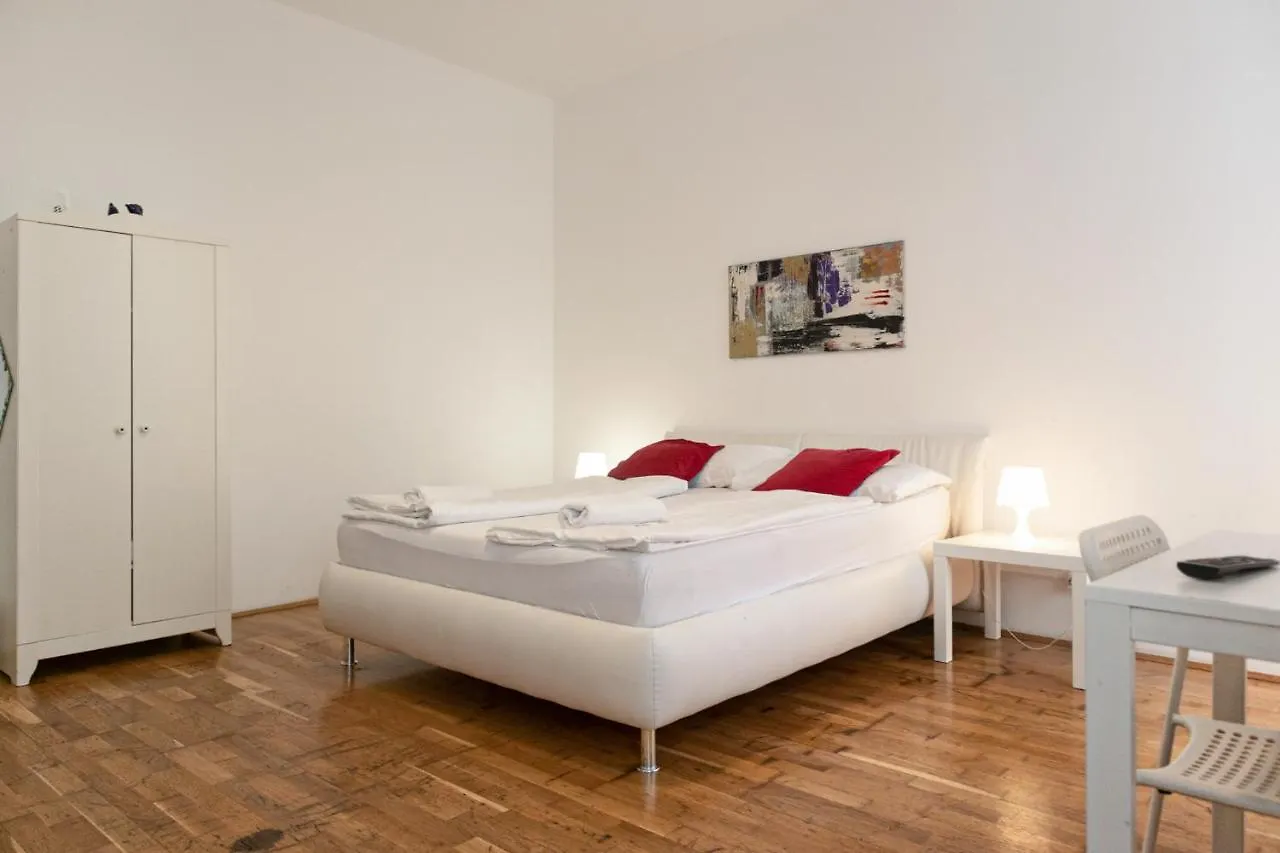 Lovely 3Br Shared Apart - Perfect For Longstays In Lockdown Wiedeń