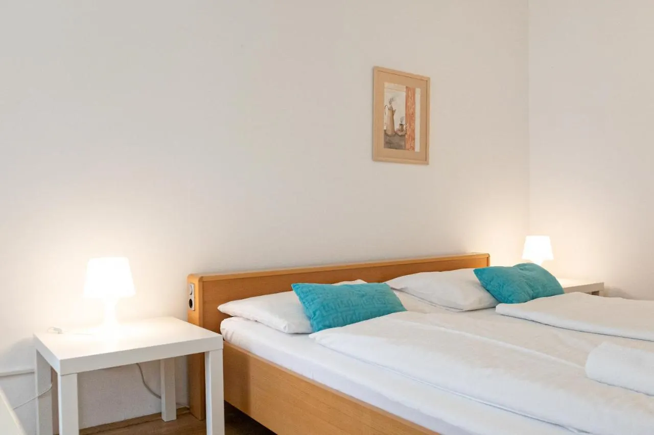 Lovely 3Br Shared Apart - Perfect For Longstays In Lockdown Wiedeń Apartament