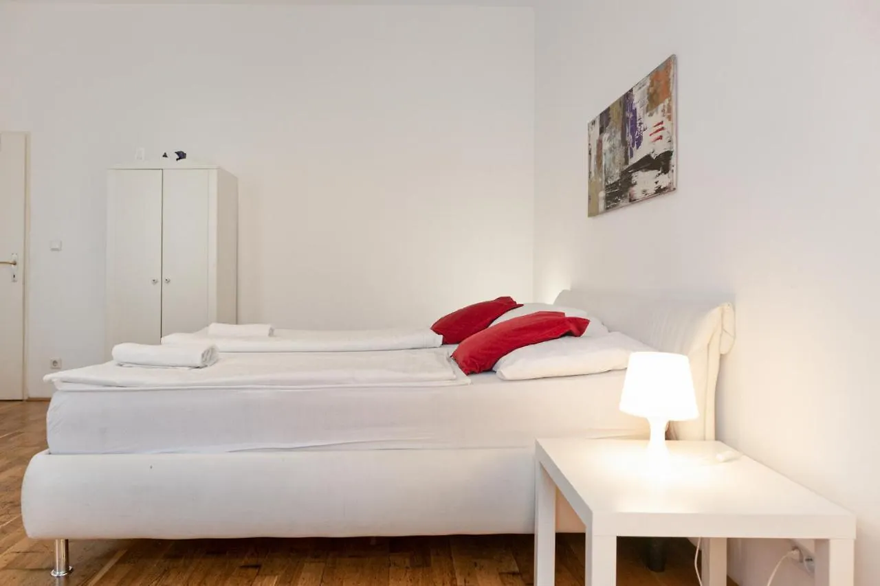 Lovely 3Br Shared Apart - Perfect For Longstays In Lockdown Bécs 0*,  Ausztria