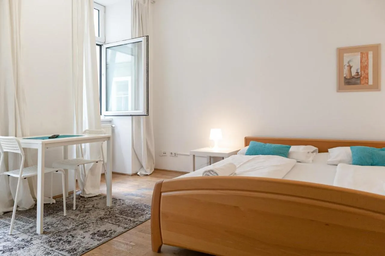 Apartament Lovely 3Br Shared Apart - Perfect For Longstays In Lockdown Wiedeń